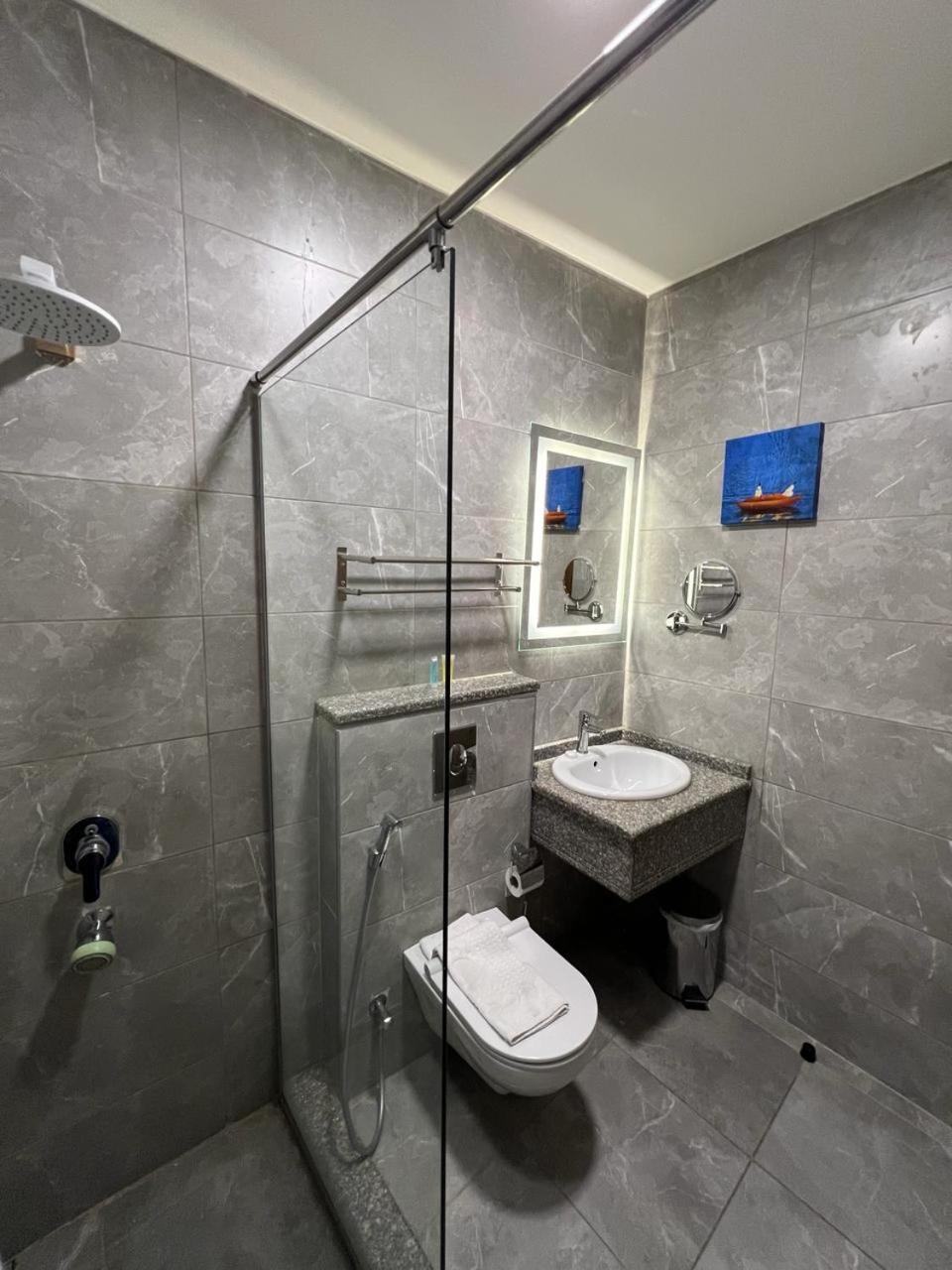 Sky Hotel Aqaba Ngoại thất bức ảnh