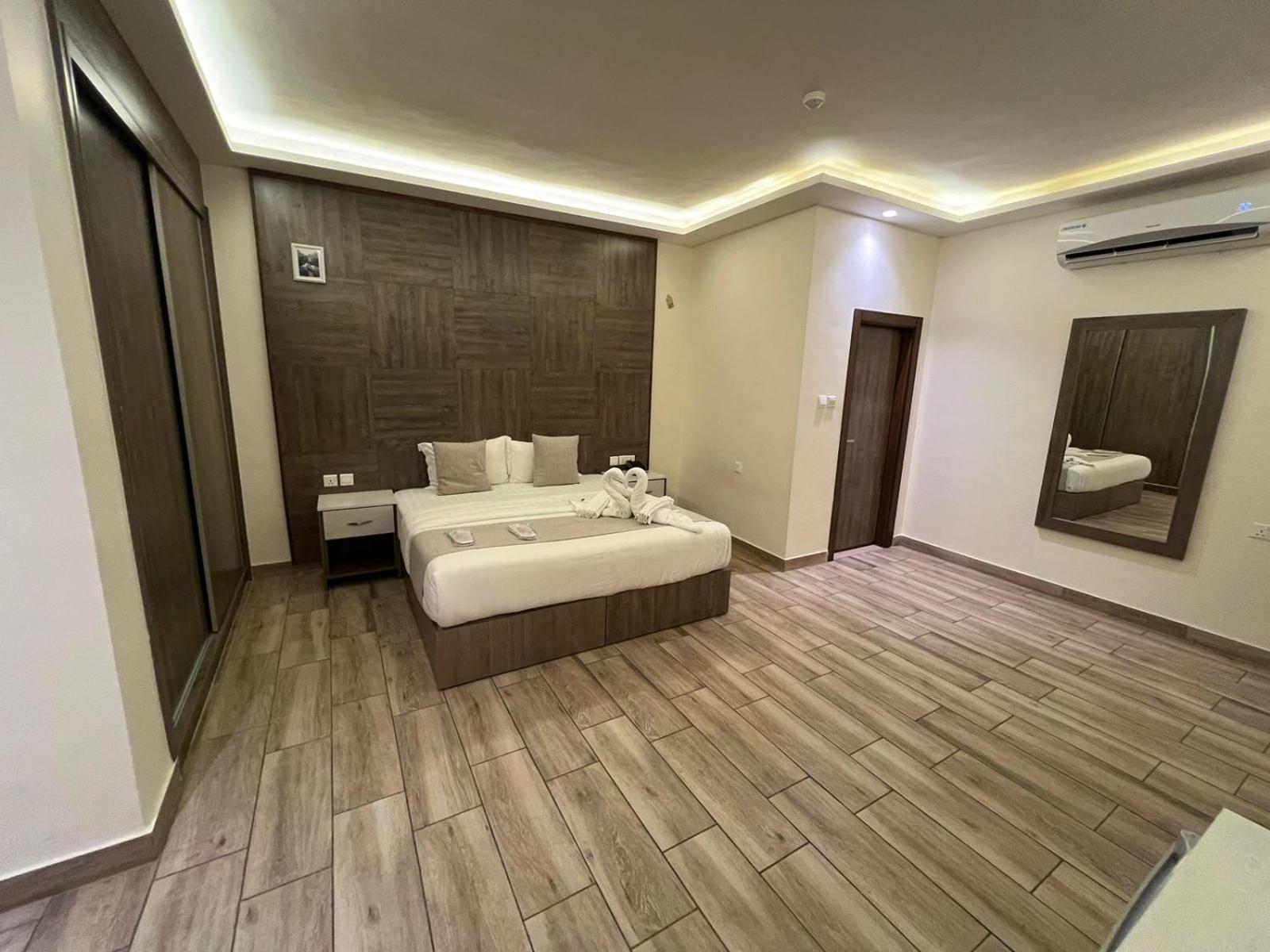 Sky Hotel Aqaba Ngoại thất bức ảnh