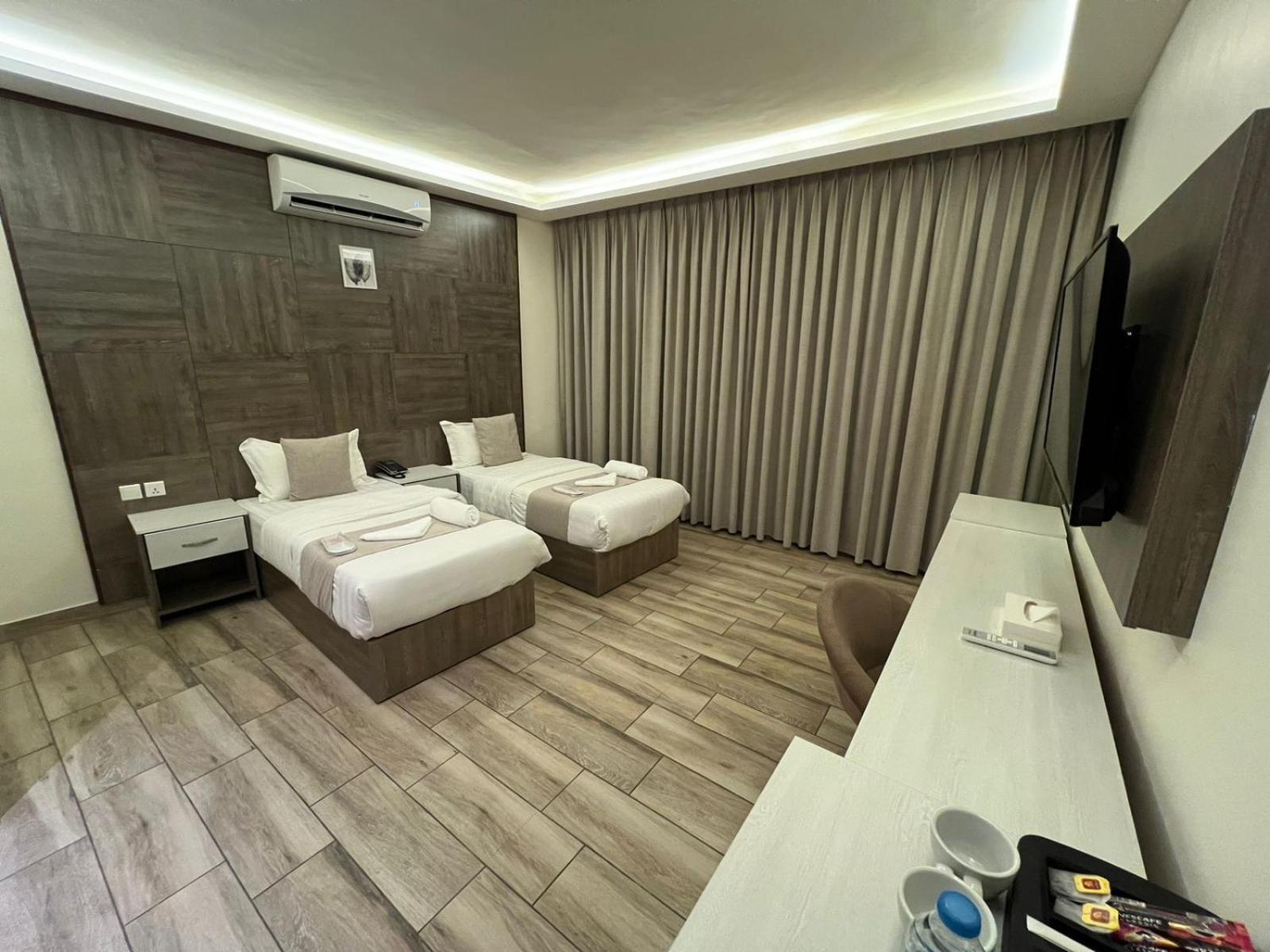 Sky Hotel Aqaba Ngoại thất bức ảnh