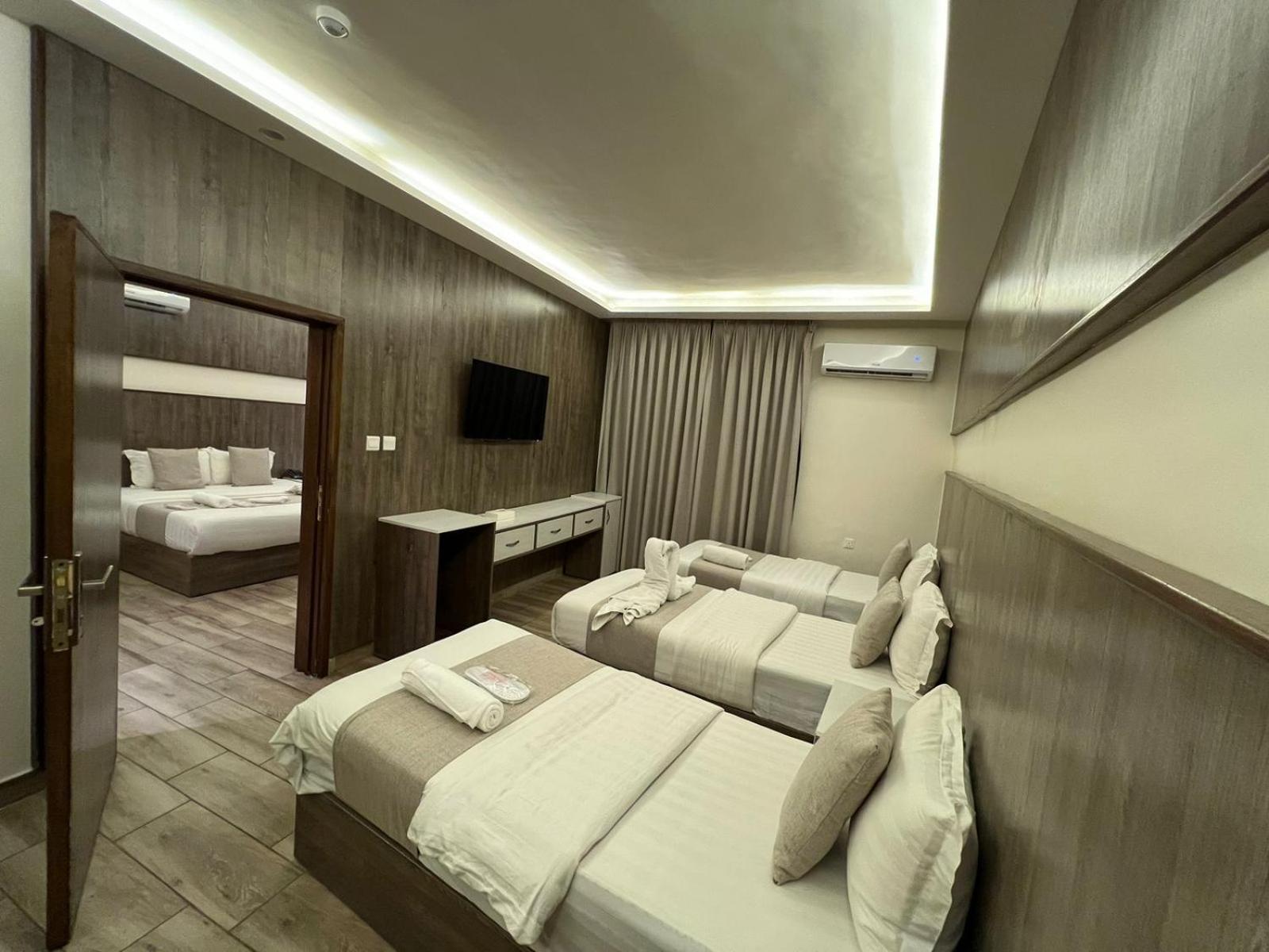 Sky Hotel Aqaba Ngoại thất bức ảnh