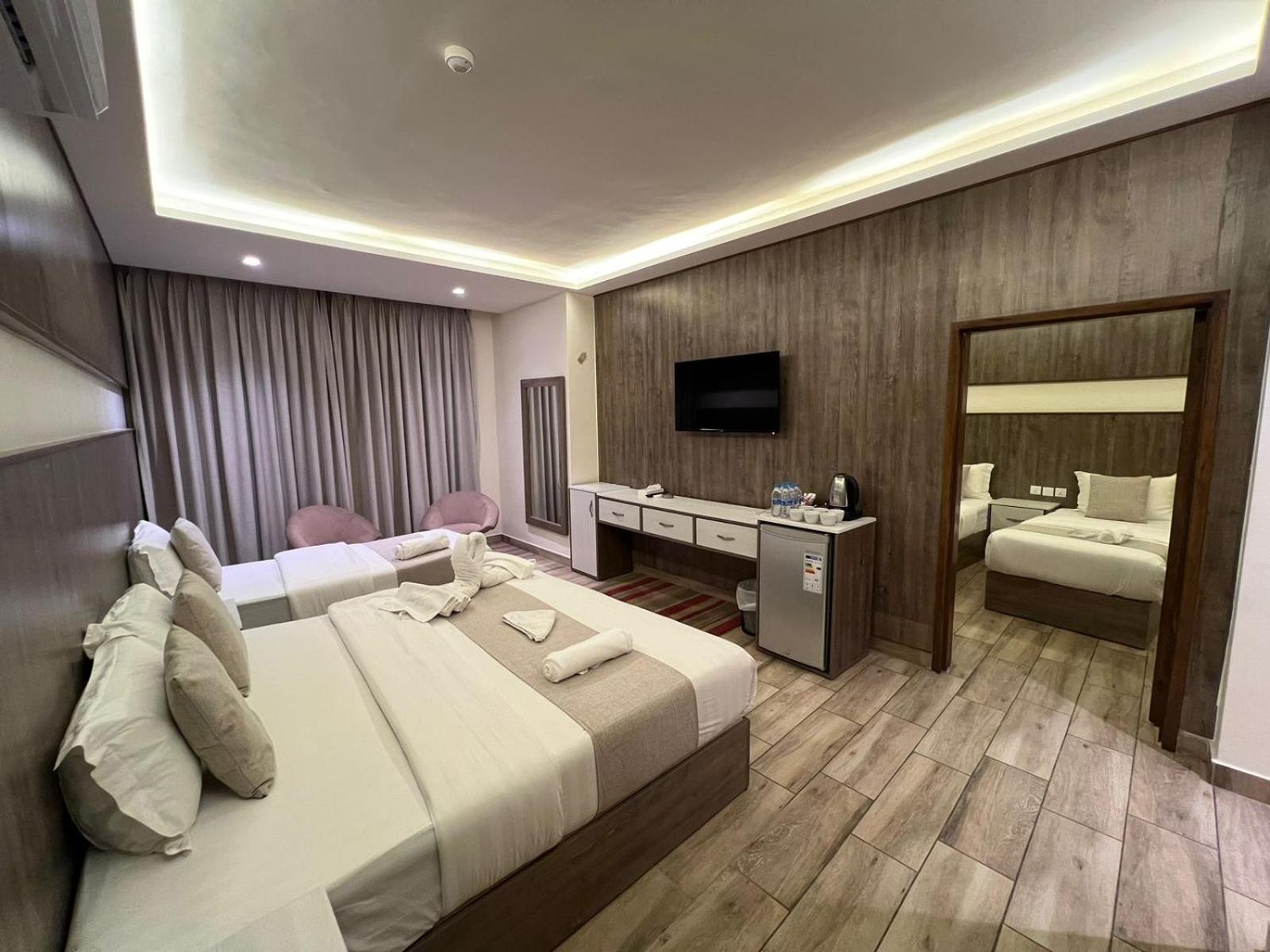Sky Hotel Aqaba Ngoại thất bức ảnh